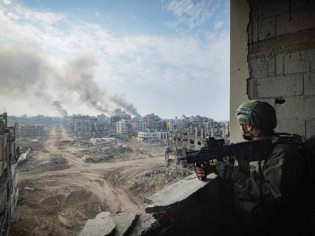 Israel at War: Day 84