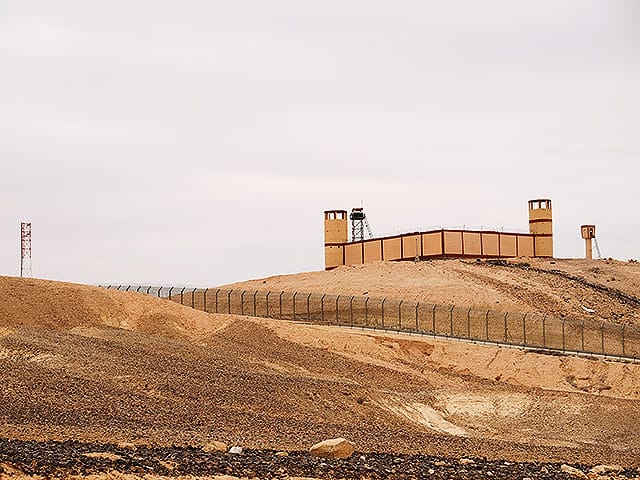 Human rights activists: Refugee camp for Palestinians under construction in Sinai