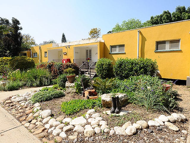 IDF: no obstacles for residents' return to 18 villages near Gaza