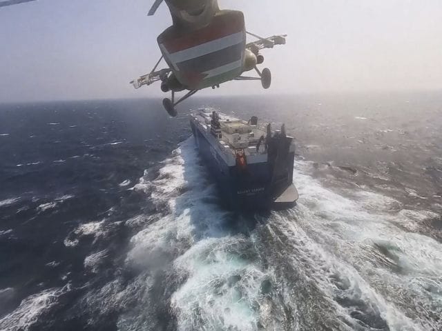 Houthis ban merchant ships from entering Yemen waters without permission