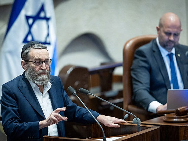 Budget approved, yet challenges linger: financial commission to review deficit