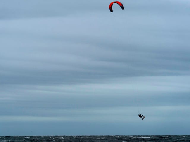 Israeli kitesurfer secures Olympic qualification