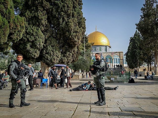 Jerusalem boosts police presence for fourth Friday of Ramadan