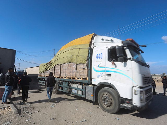 500 humanitarian aid trucks ready to depart for Gaza from Kerem Shalom checkpoint
