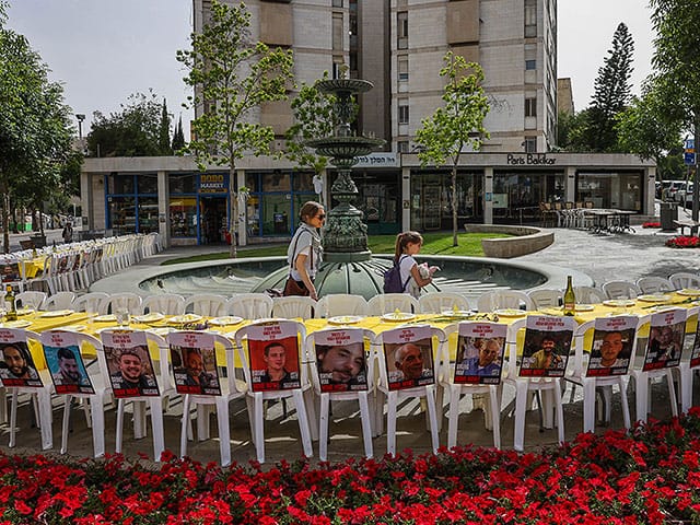 Hamas claims many more than 40 Israeli hostages are alive, Al-Araby Al-Jadeed reports