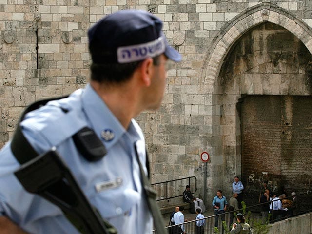 'Putin will deal with you': Charges filed against Russian citizen who attacked police in Jerusalem