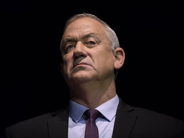 Benny Gantz announces his resignation from the government