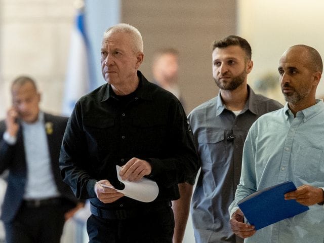 Defense Minister Gallant to vote against Haredi army draft exemption bill