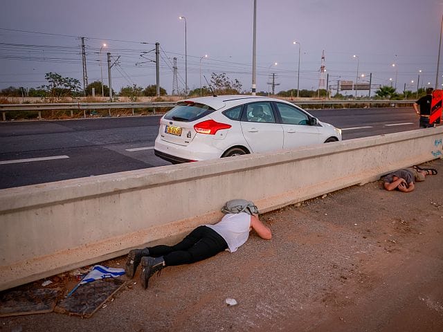 Rocket sirens on Gaza and Lebanon borders