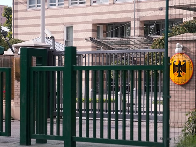 German Foreign Ministry urges citizens to leave Lebanon