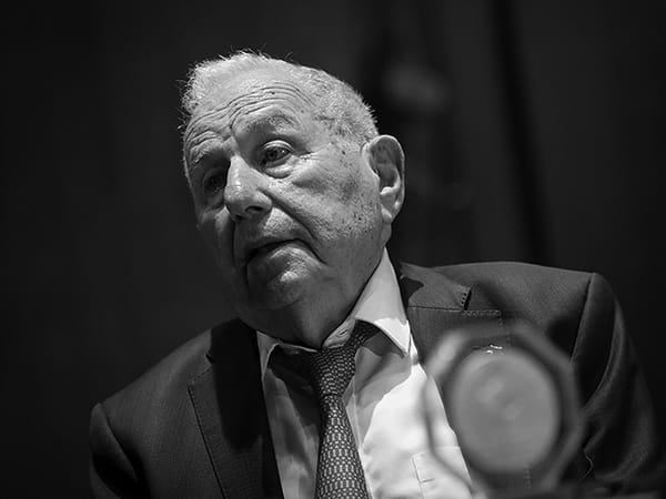 Former Minister, Professor Amnon Rubinstein dies at 92